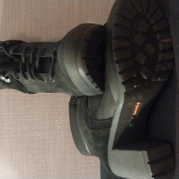 Timberland Boots - Picture 6 of 7